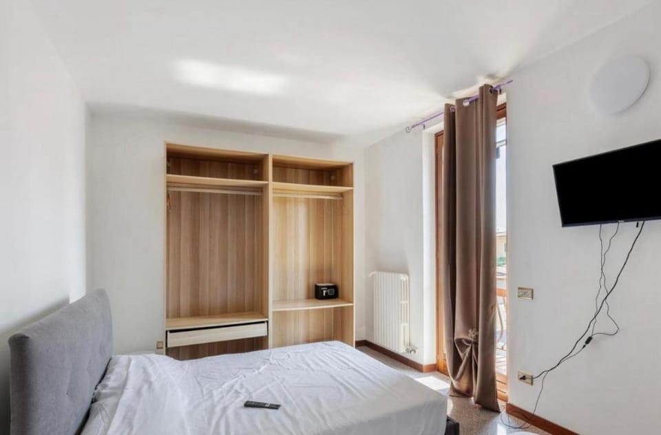 La Terrazza Guest House Bed and Breakfast in Province of Brescia