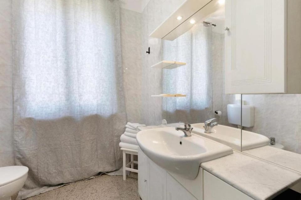 La Terrazza Guest House Bed and Breakfast in Province of Brescia