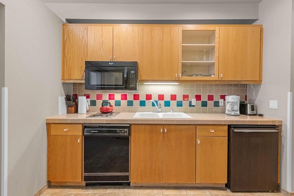 Palisades Tahoe Lodge Rentals Studio #255 Apartment in Palisades Tahoe (Olympic Valley)