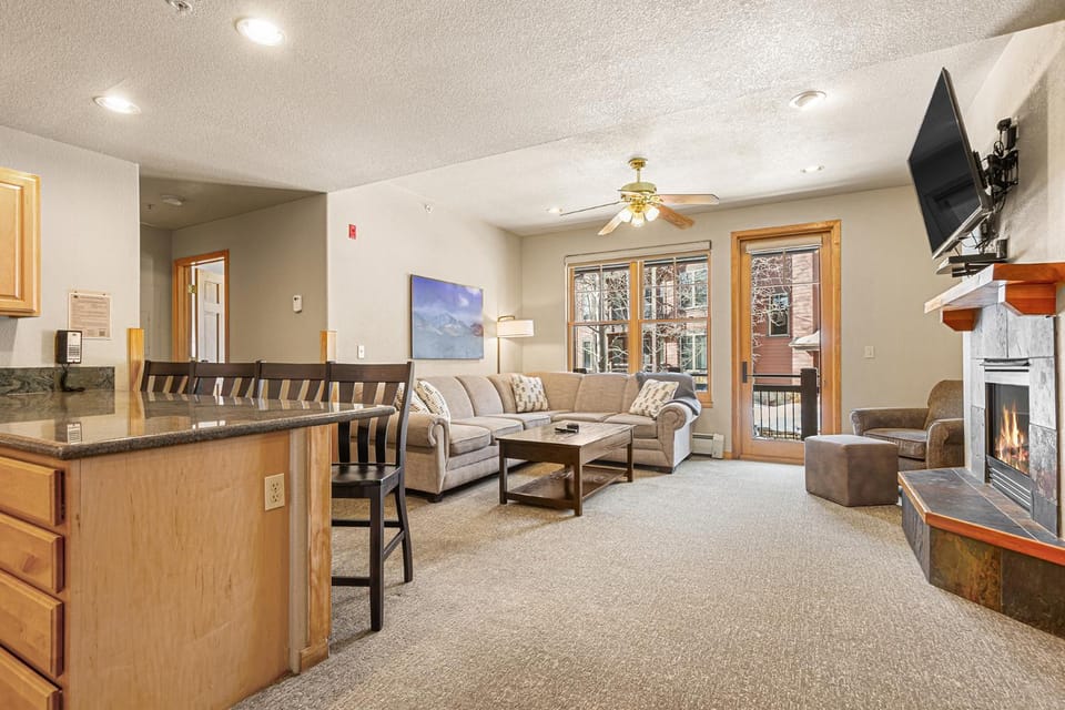 Grand Timber Lodge 2 bedroom - Ski-in/Ski-out Apartment in Breckenridge
