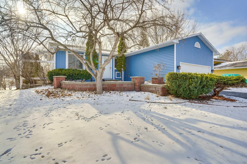 Charming Savage Home w/ Yard: 18 Mi to Minneapolis House in Minnesota