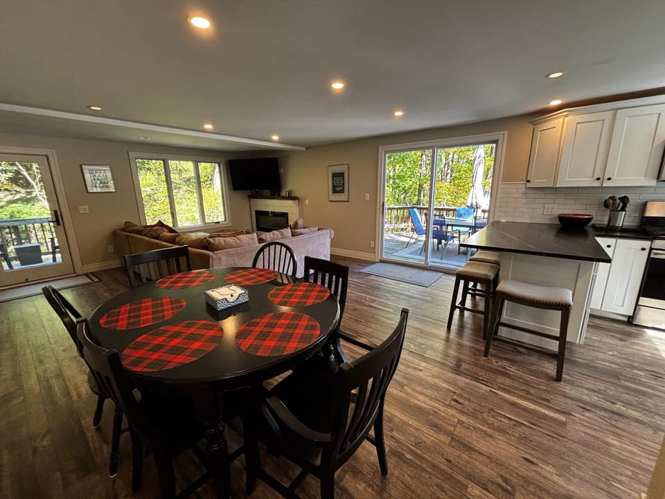 1 Ellicottville Creekside HIKE BIKE SKI Sleeps 10 House in Cattaraugus