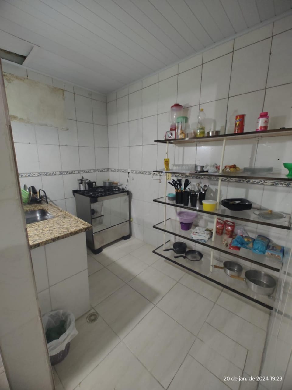 Kitchen or kitchenette, pet friendly, stove