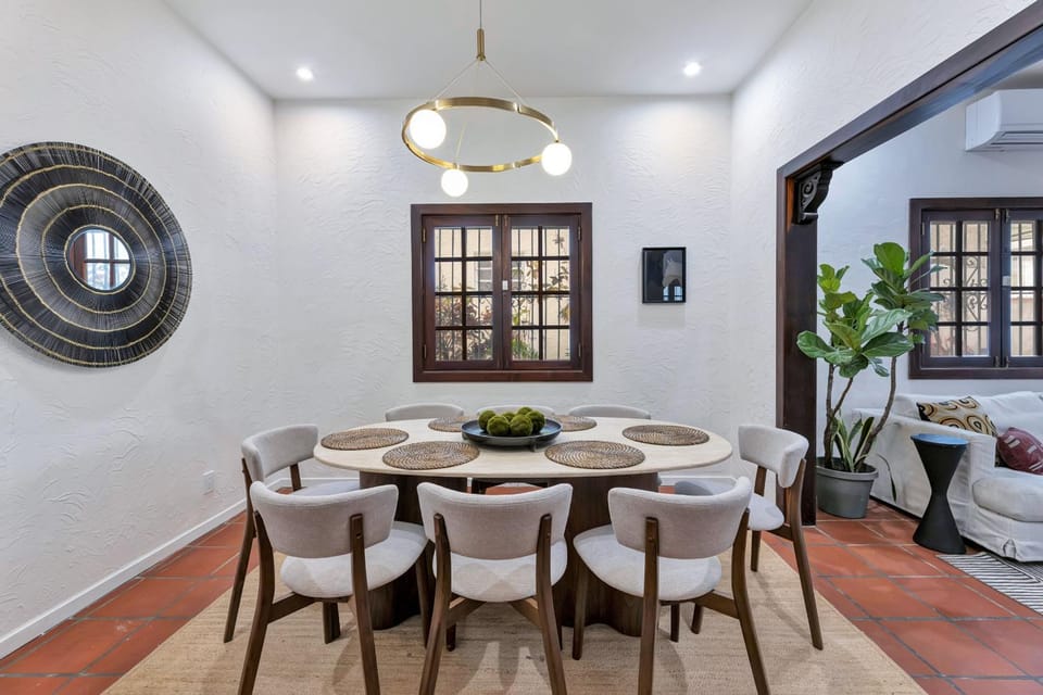 Bright & airy Spanish villa steps to sand GEN AC - Main House House in San Juan