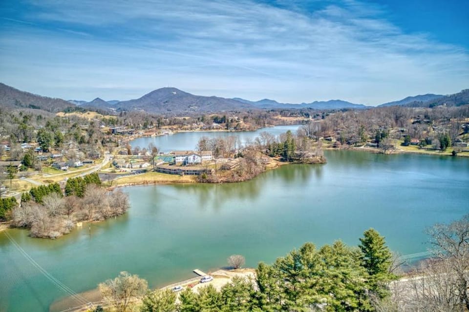 Peaceful Abode House in Lake Junaluska