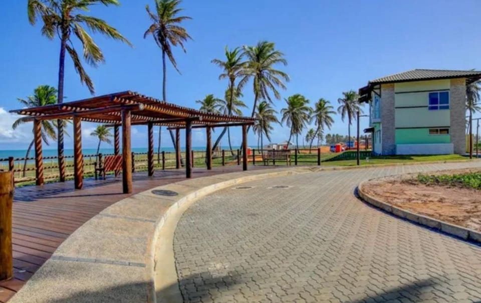 Apartamento na Praia do Baixio, Condomínio Fechado Pé na Areia Apartment in State of Bahia