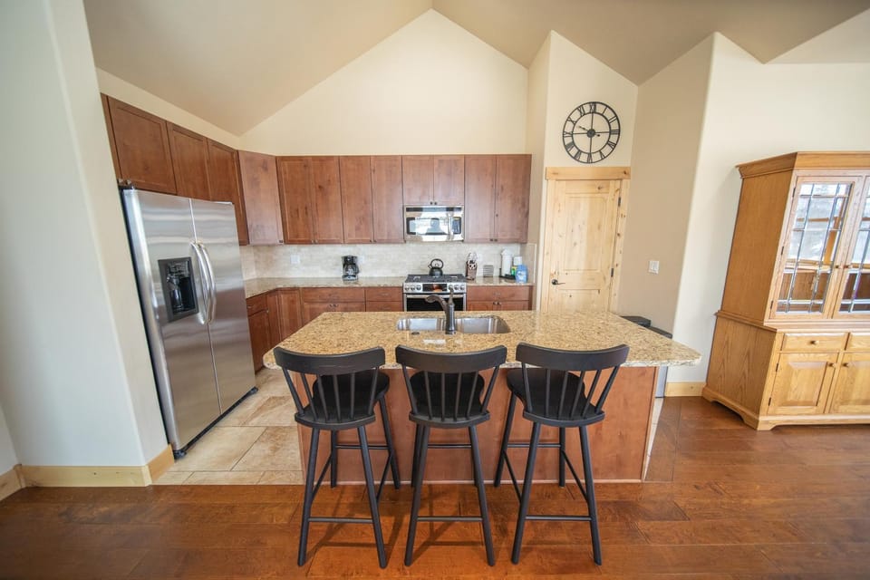 Frey Gulch 46 by SummitCove Lodging House in Keystone