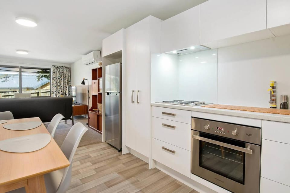 Wanaka 'Mount Iron Studio' with private terrace Apartment in Wanaka
