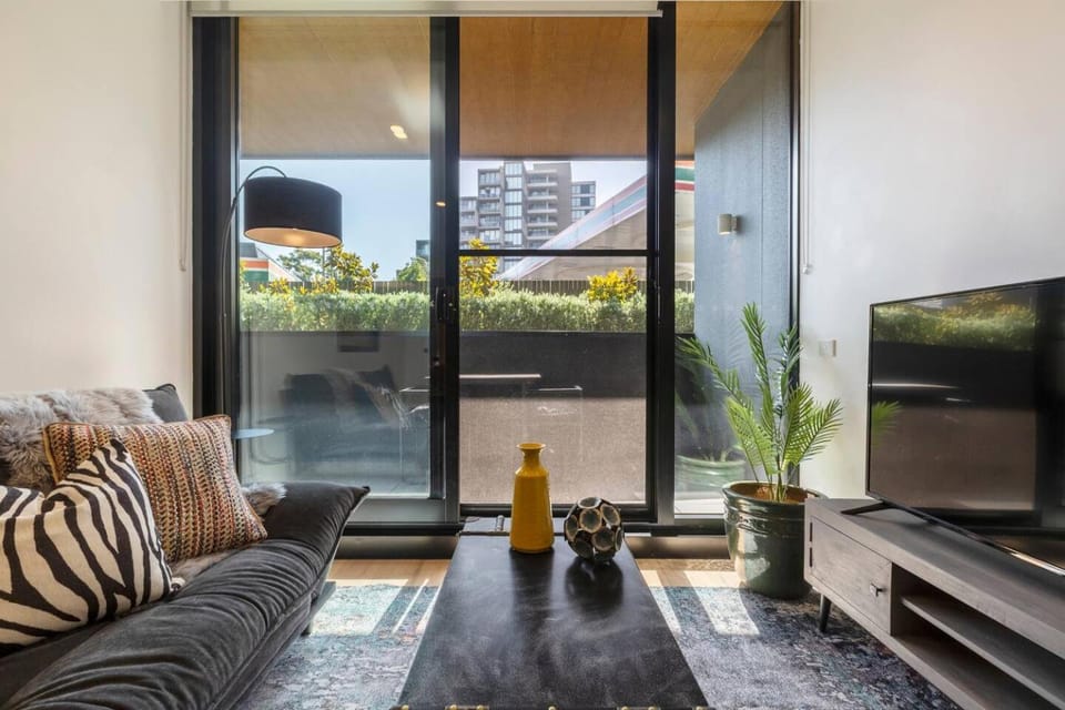 Charming Escape in St Kilda Cosy Apt Apartment in Saint Kilda