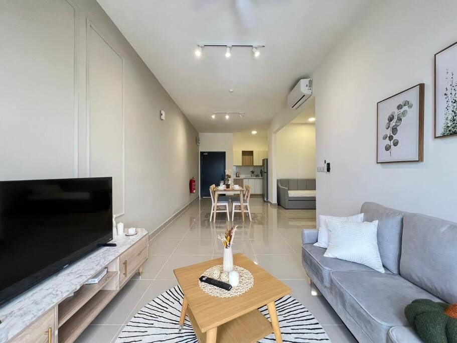 2R2B Spacious B2 @ Kajang - 8pax (33A-11) Apartment in Negeri Sembilan, Malaysia