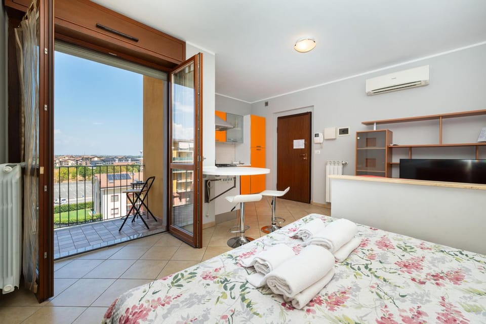 Bed, Balcony/Terrace, kitchen, kitchen