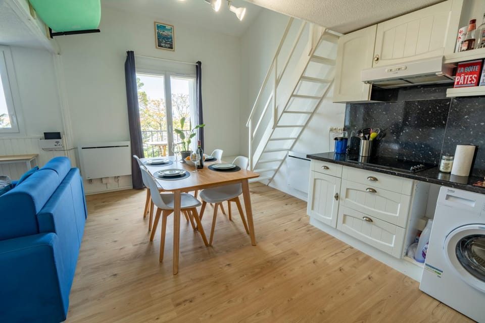 Duplex Premium - Balcon Vue Port - 100m de la Plage - 4 Pers - TV 4K Apartment in Saint-Gilles-Croix-de-Vie