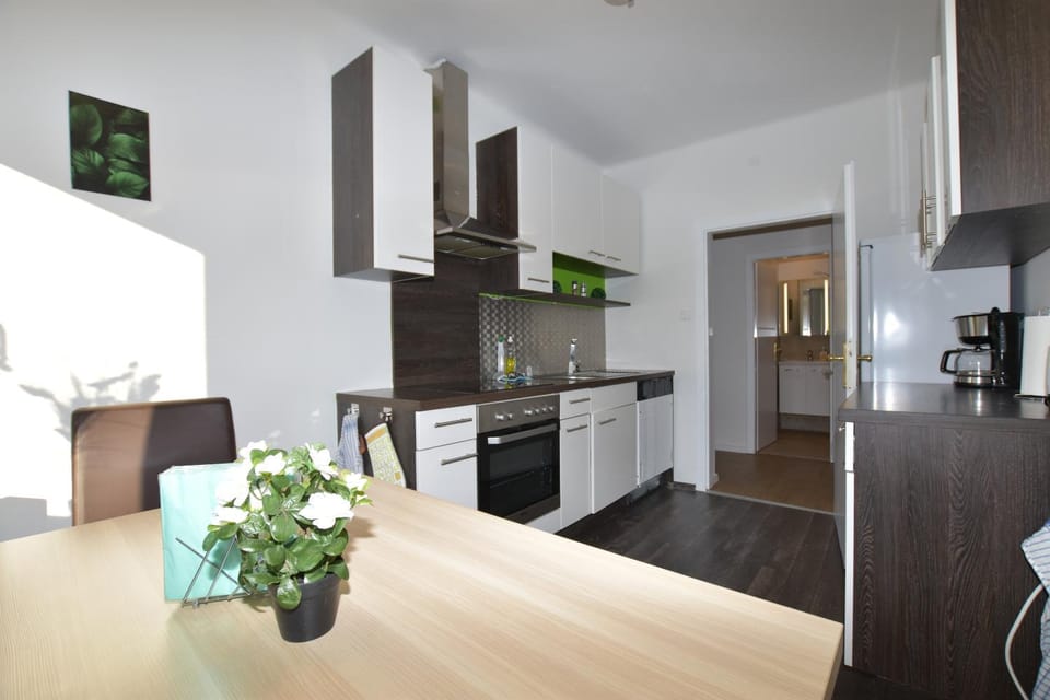 Perfekt Für Gruppen, 5 Einzelbetten Apartment in Graz