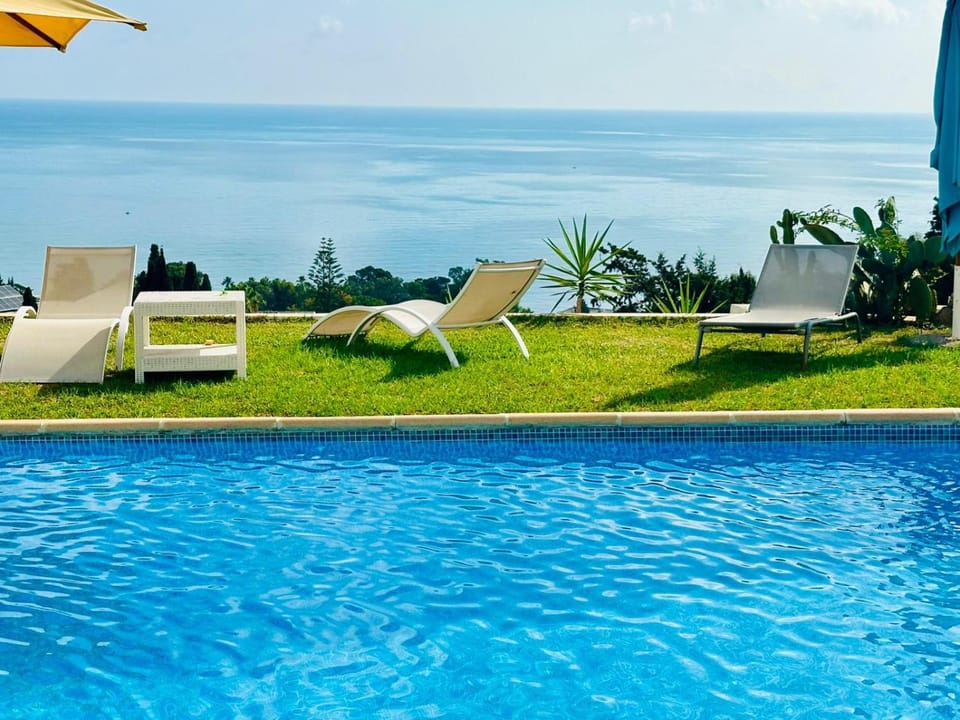 Day, Natural landscape, Garden, Pool view, Sea view, Swimming pool