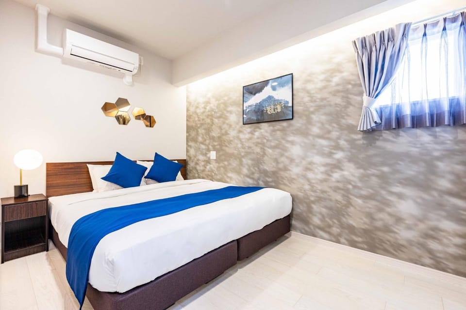 Bed, Bedroom, air conditioner