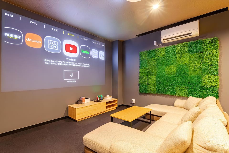 TV and multimedia, Living room, Seating area, air conditioner