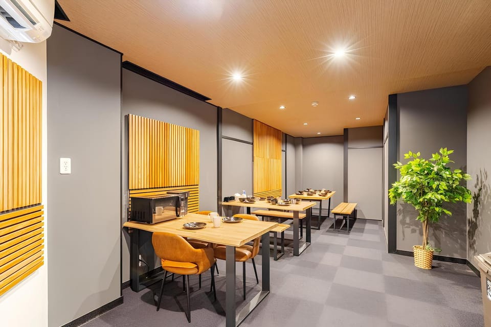 Kitchen or kitchenette, Living room, air conditioner