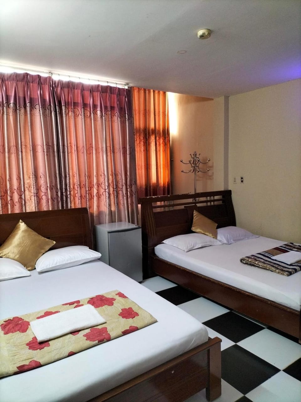 KHÁCH SẠN HỒNG ĐÀO Hotel in Ho Chi Minh City