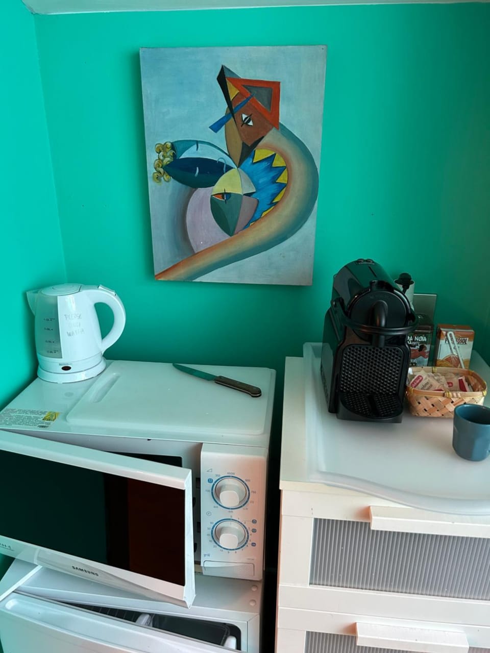 Kitchen or kitchenette