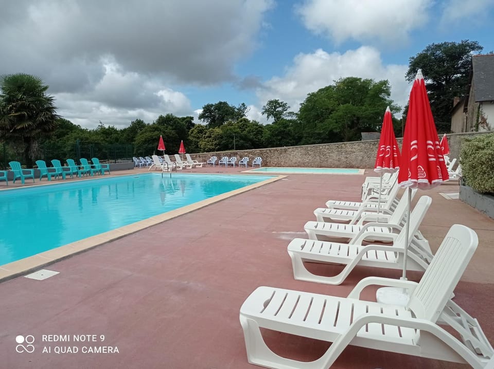 mobil home Campground/ 
RV Resort in Brittany