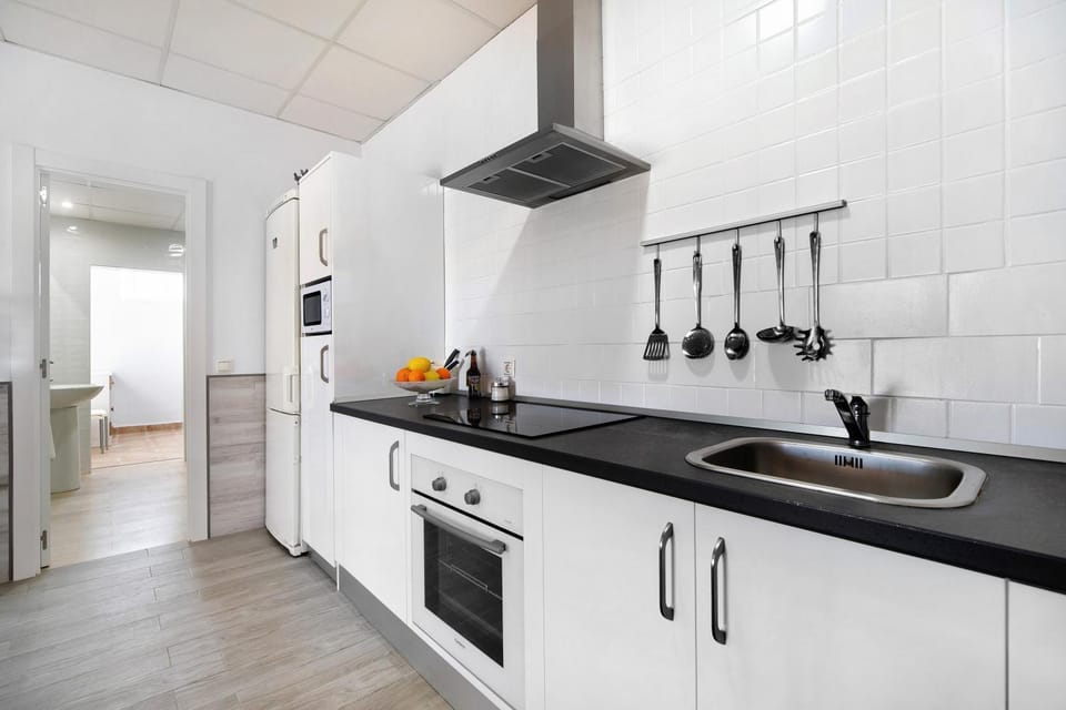 Kitchen or kitchenette, Living room