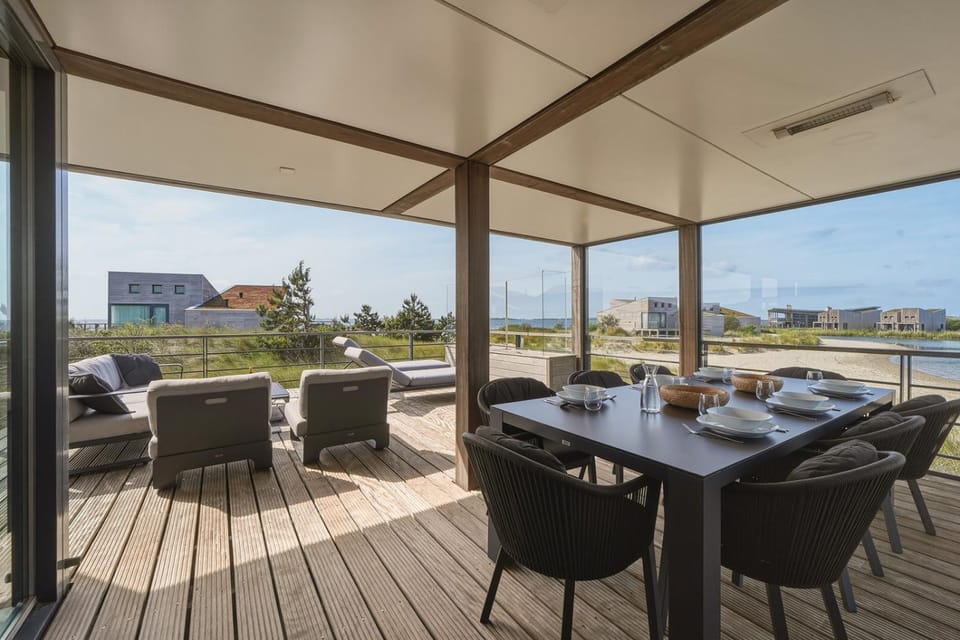 Villa 67 – Pastel Palette | Design villa by the beach with views over the water Villa in Ouddorp