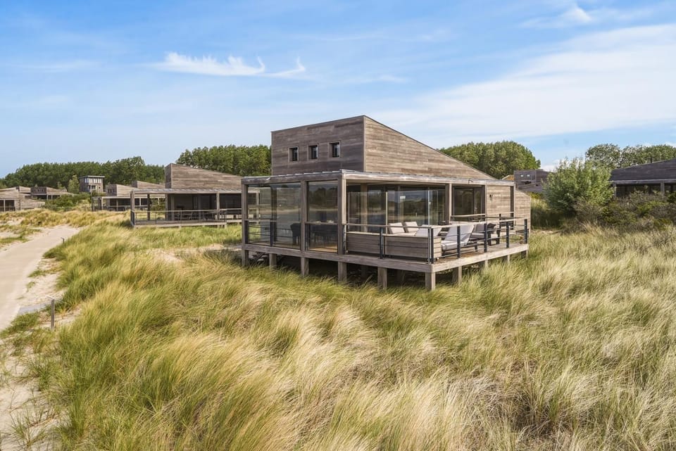 Villa 67 – Pastel Palette | Design villa by the beach with views over the water Villa in Ouddorp