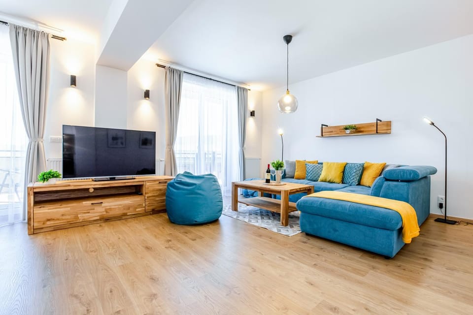 TV and multimedia, Seating area