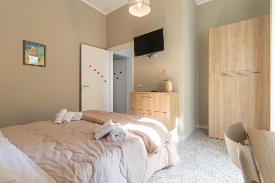 Living room, Bedroom