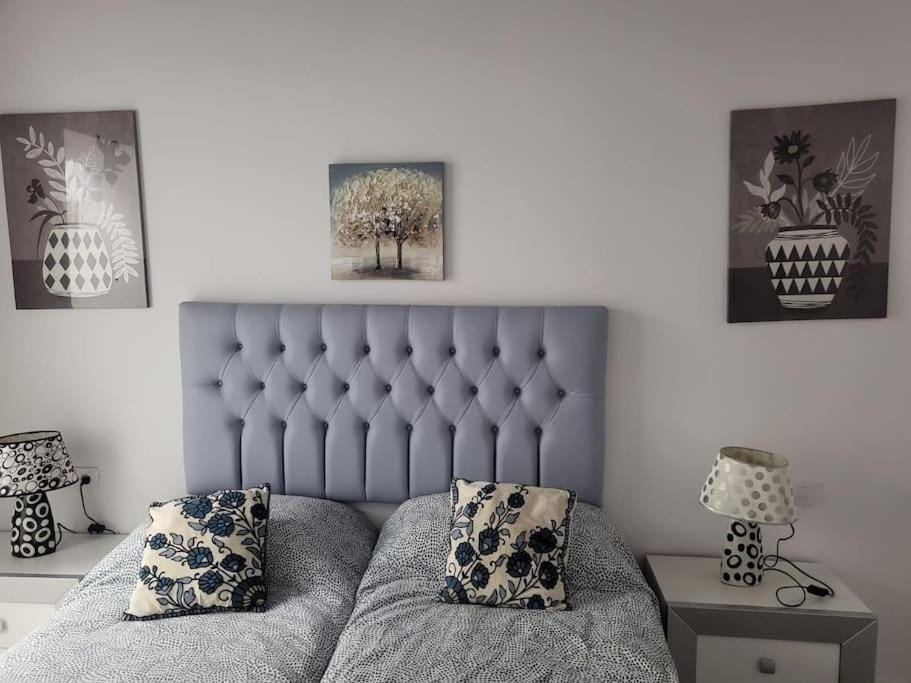 Apartamento Demasiadas Compañías Apartment in Cadiz