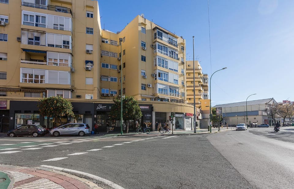 Property building, Neighbourhood, City view, Street view