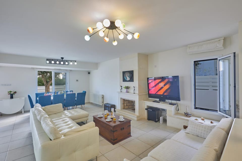 TV and multimedia, Living room