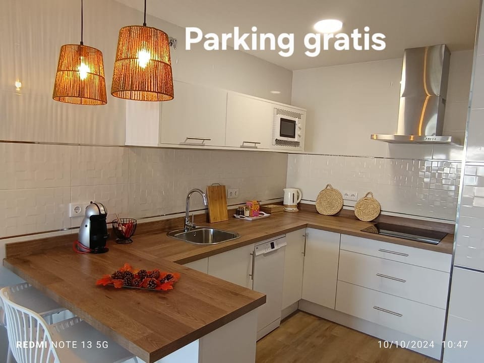 Kitchen or kitchenette, Text overlay, stove