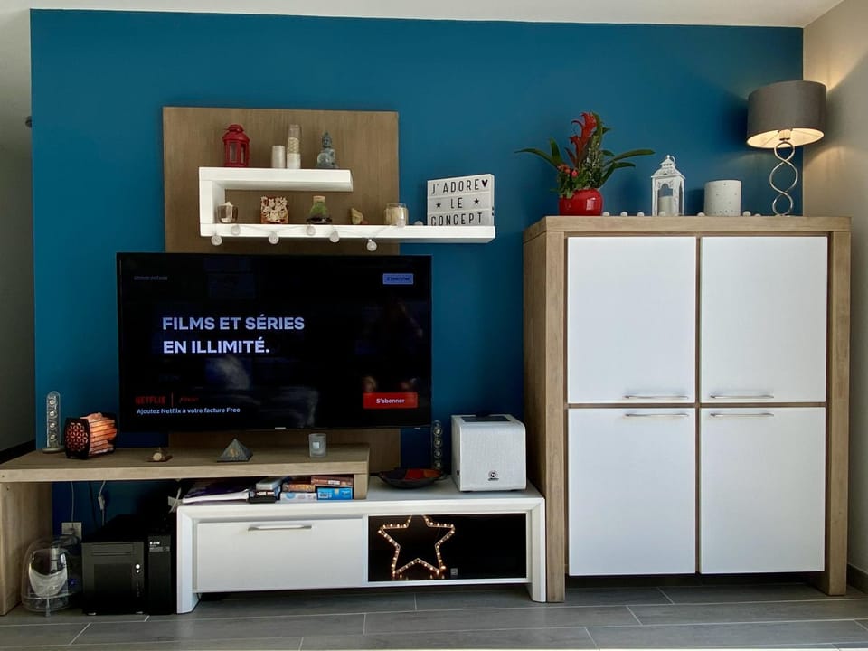TV and multimedia, Living room