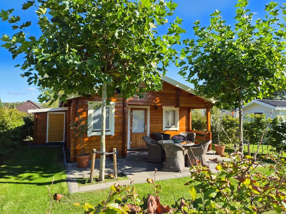 Property building, Patio, Garden, Dining area, Garden view