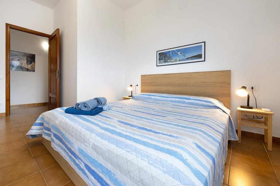 Living room, Bedroom