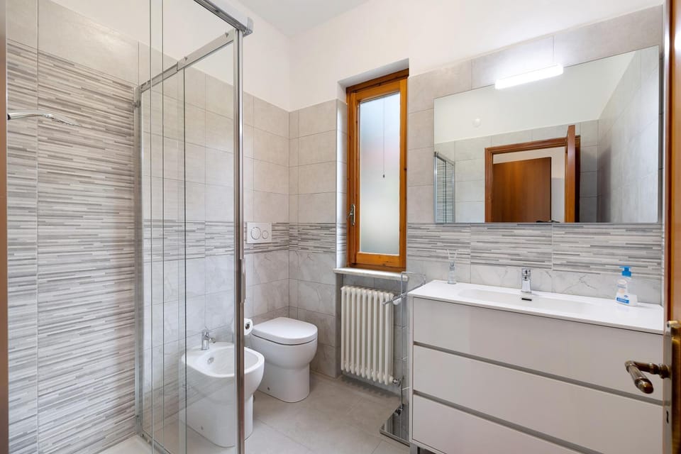 Bathroom, Living room