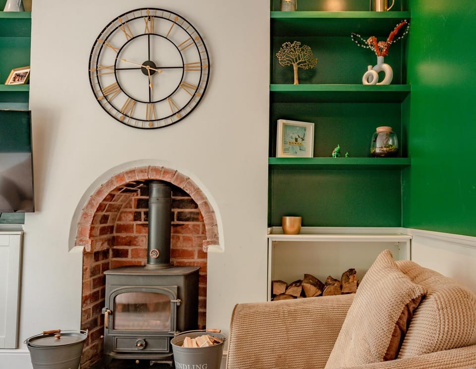 Living room, Seating area, flat iron