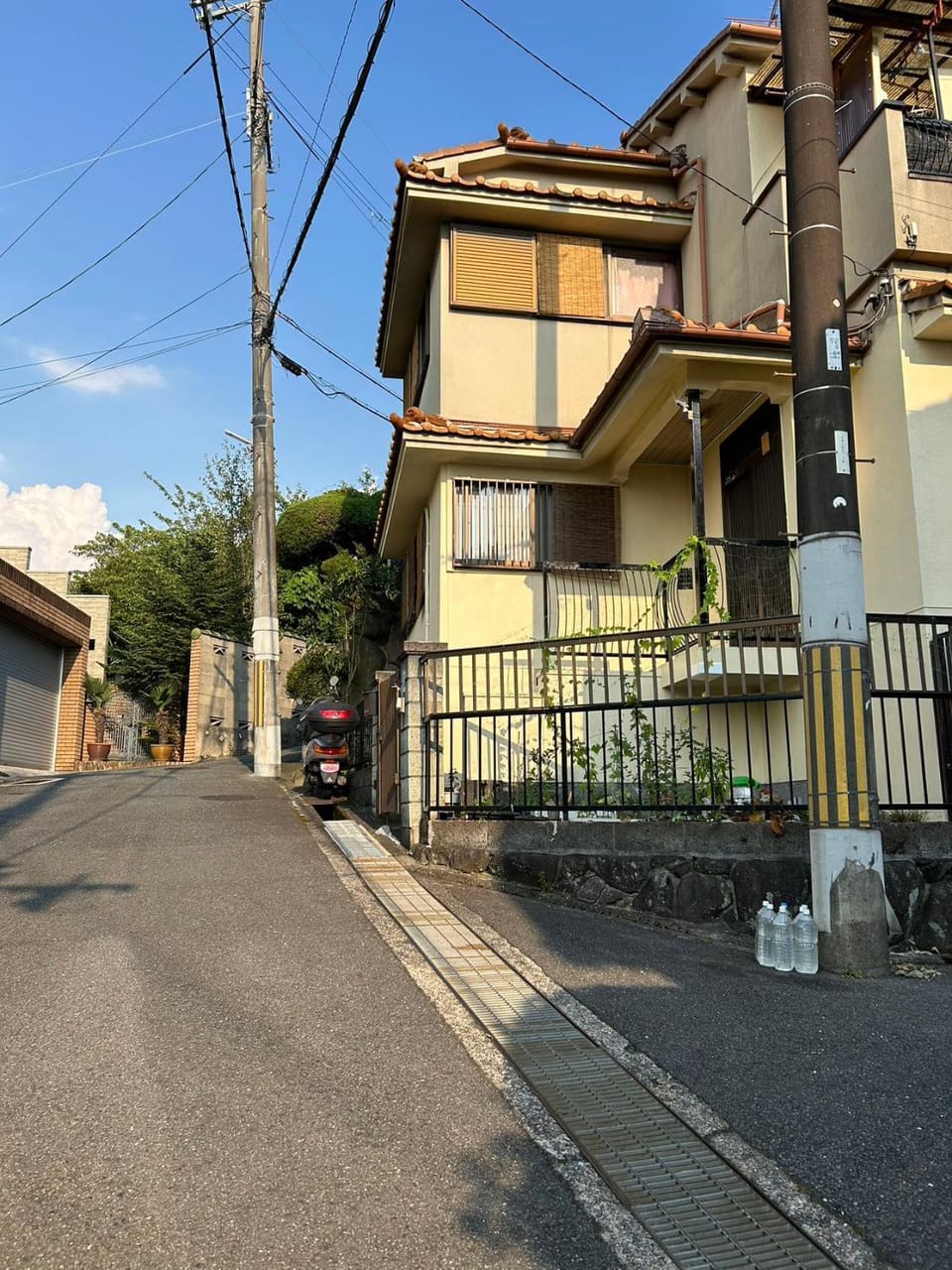 Property building, Day
