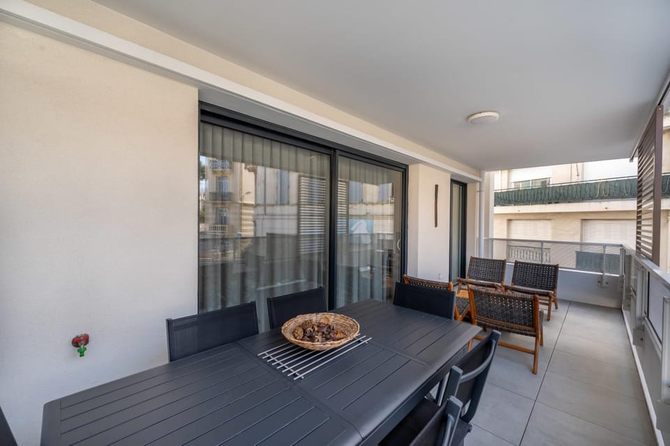 Balcony/Terrace, Dining area