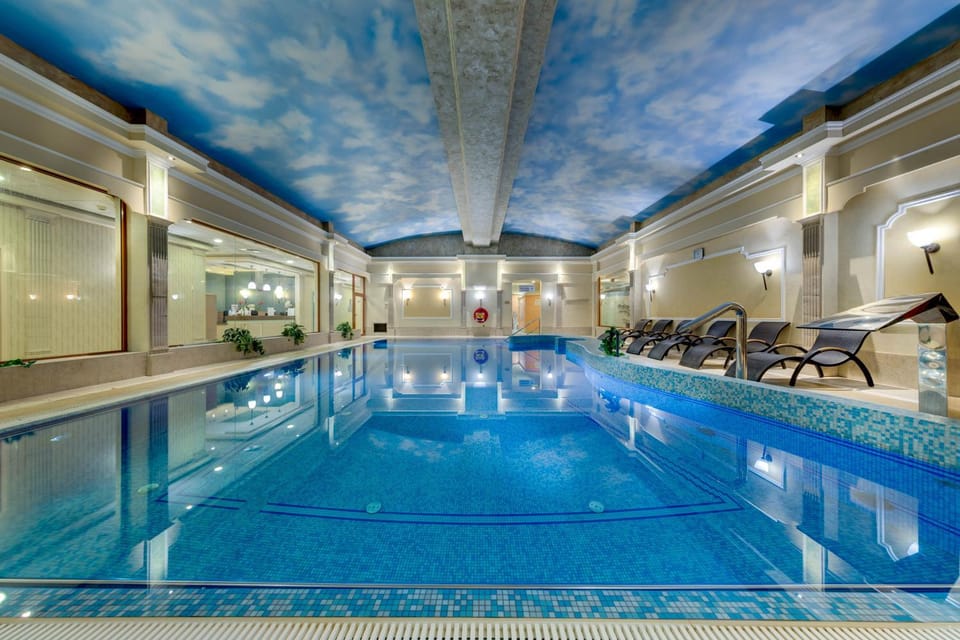 Pool view, Swimming pool