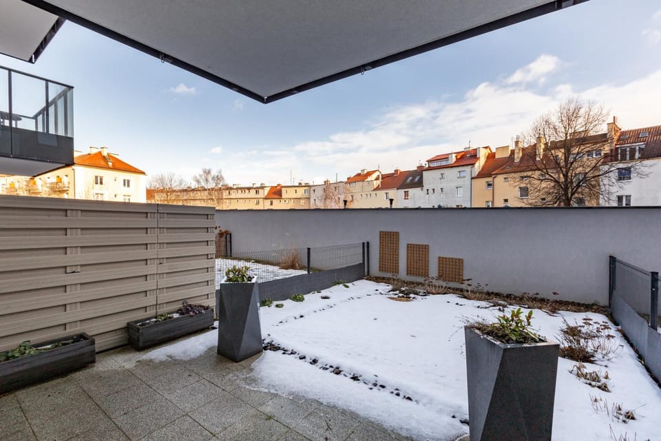 Property building, Balcony/Terrace