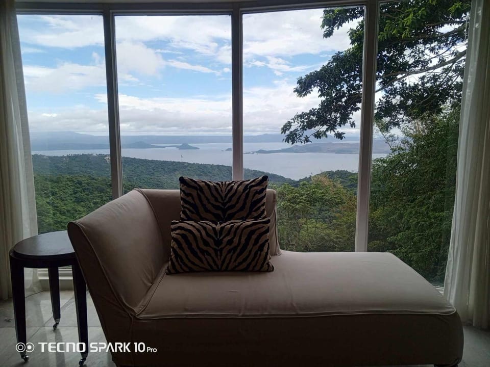 Natural landscape, Seating area, Mountain view