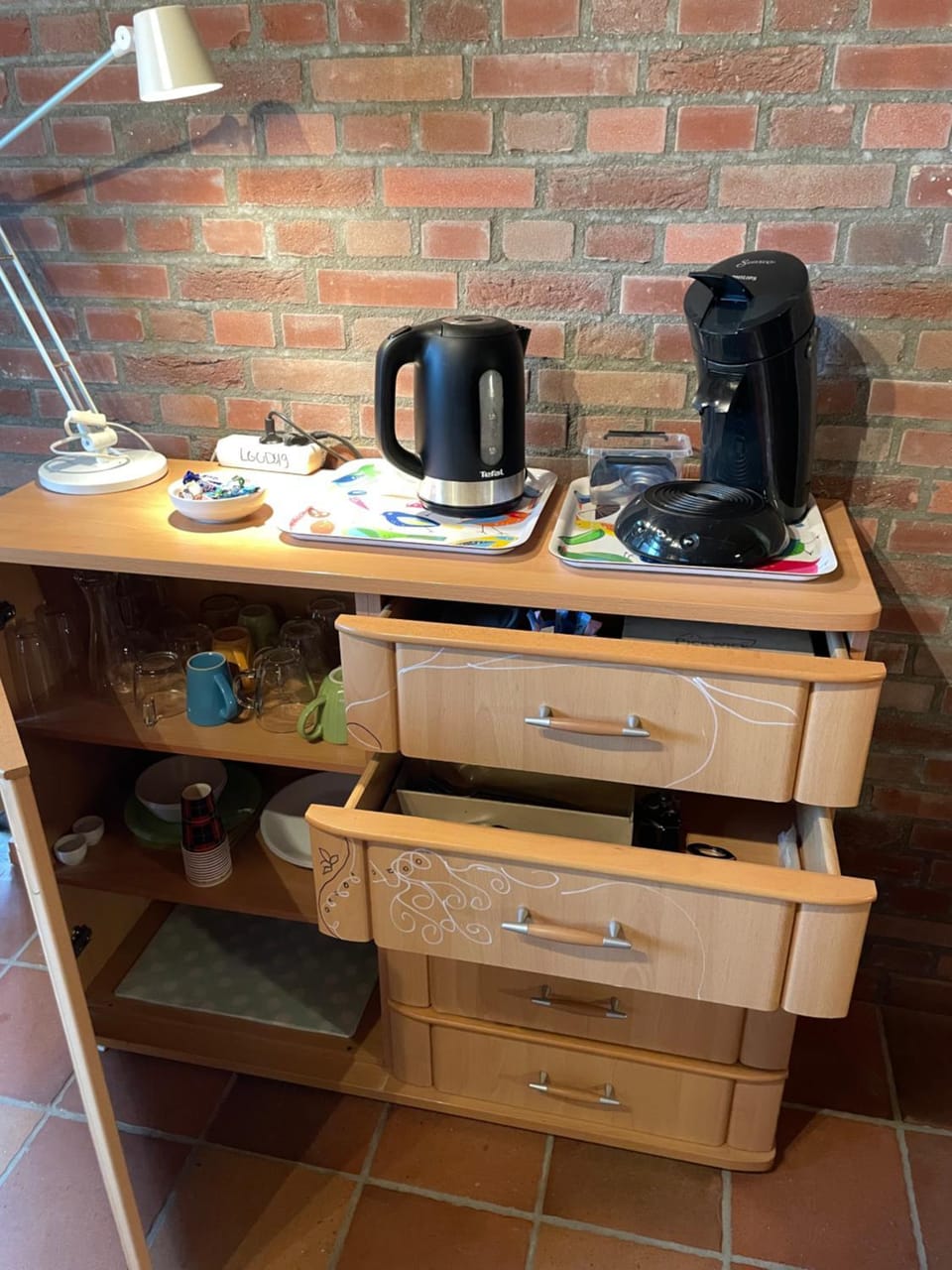 Property building, Coffee/tea facilities