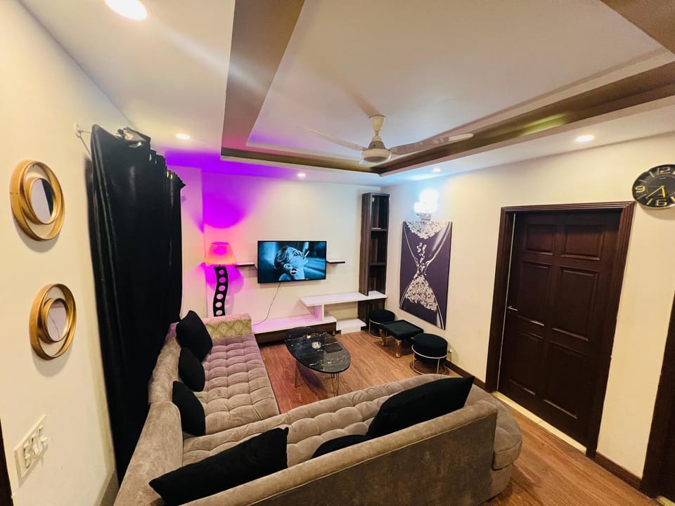 Stylish & Serene 2BHK Apt Apartment in Islamabad