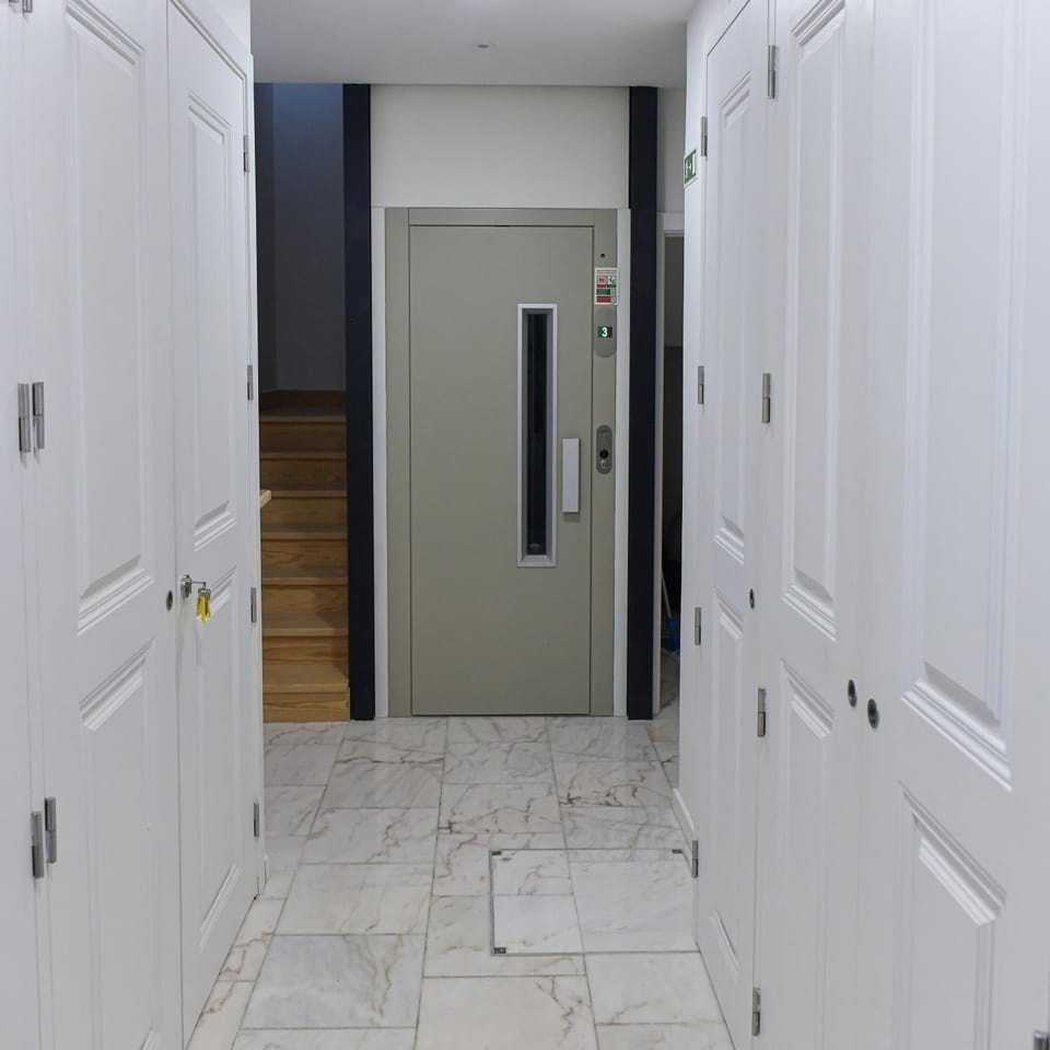 elevator