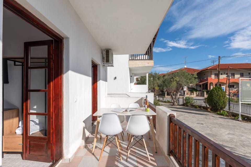 Eleon Suites & Apartments Apartment in Halkidiki