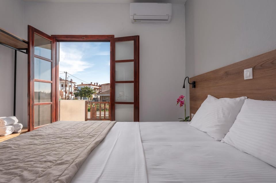 Eleon Suites & Apartments Apartment in Halkidiki