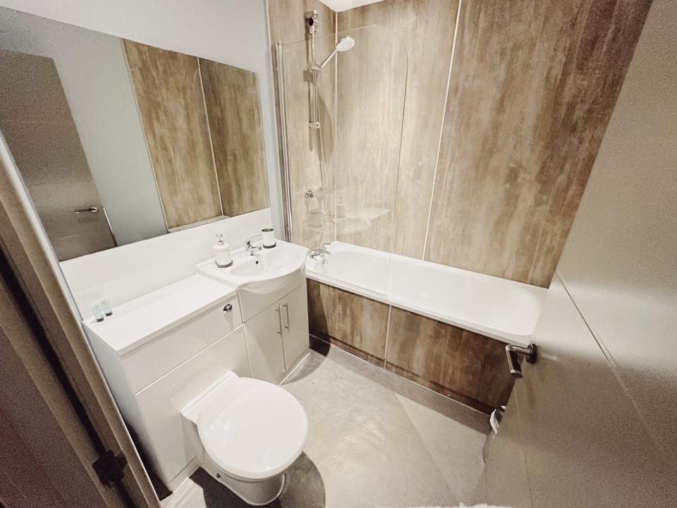 Bathroom, Bath