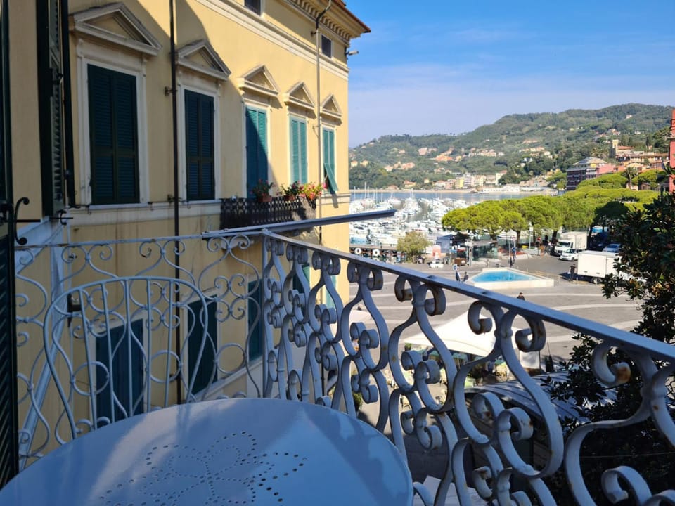 Balcony/Terrace, Balcony/Terrace